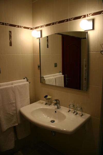 Zlaty Lev Hotel Louny Quarto foto